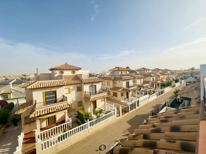 Image No.35-2 Bed Villa for sale