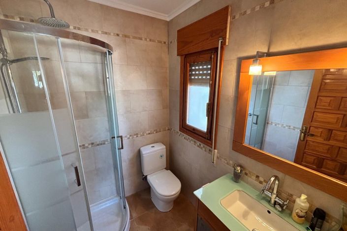 Image No.6-4 Bed Villa for sale