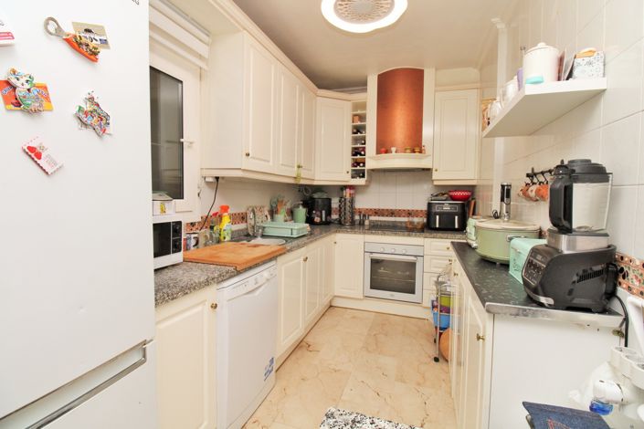 Image No.10-2 Bed Apartment for sale