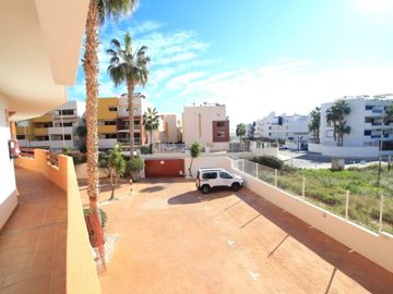 apartment-in-playa-flamenca-9-large