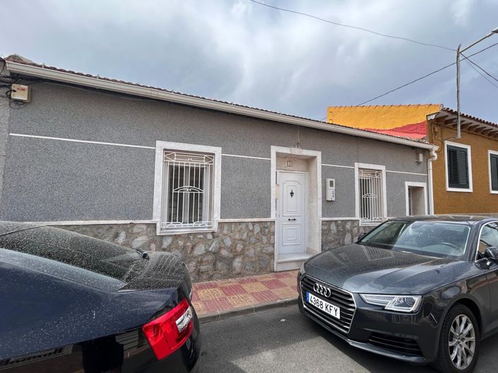 Image No.2-2 Bed Townhouse for sale