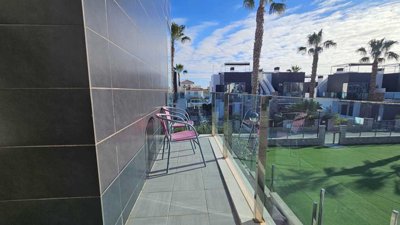 villa-in-orihuela-costa-11-large