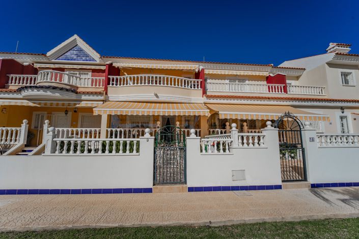 Image No.3-3 Bed Townhouse for sale