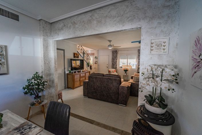 Image No.8-3 Bed Townhouse for sale