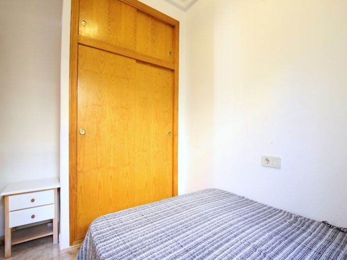 Image No.12-2 Bed Townhouse for sale