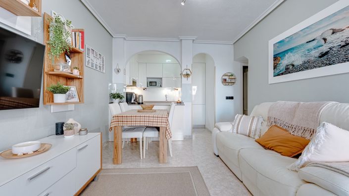 Image No.10-2 Bed Semi-Detached for sale