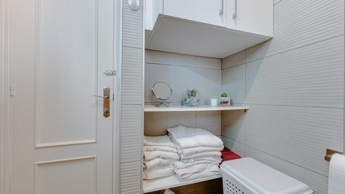 Image No.20-2 Bed Semi-Detached for sale