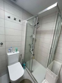 o1jg9r68jp1cck1t5i15gr1egrkci2r