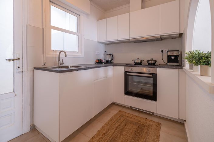 Image No.10-2 Bed Townhouse for sale