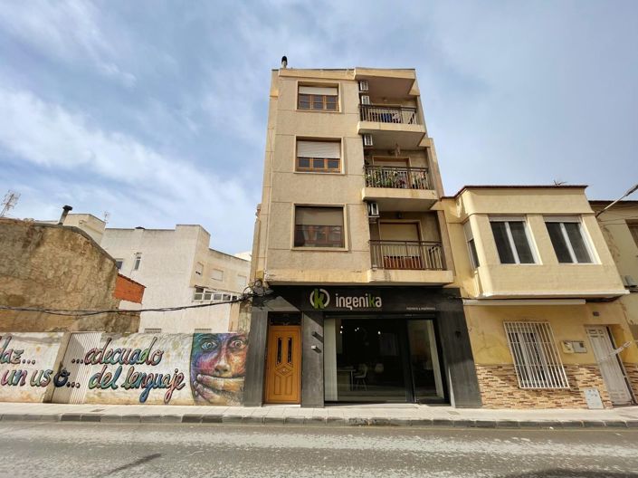 Image No.15-3 Bed Apartment for sale