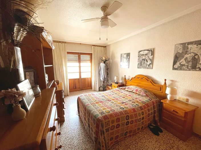 Image No.9-3 Bed Apartment for sale