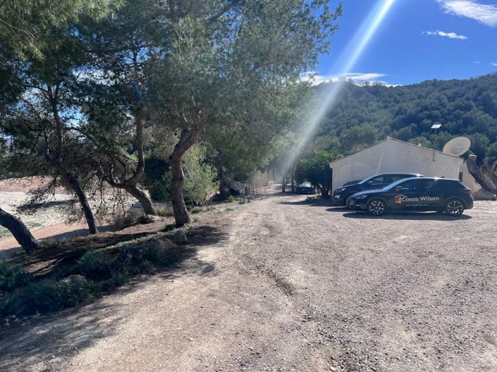 Image No.2-2 Bed Country House for sale