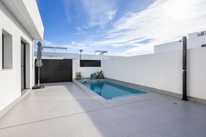 Image No.35-3 Bed Villa for sale