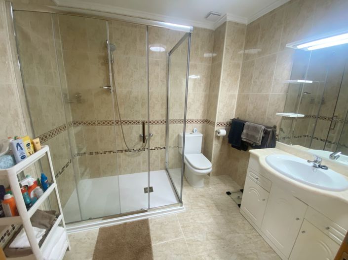 Image No.16-2 Bed Apartment for sale