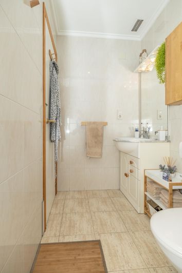 Image No.16-2 Bed Apartment for sale