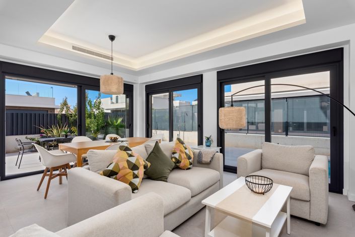 Image No.2-3 Bed Semi-Detached for sale