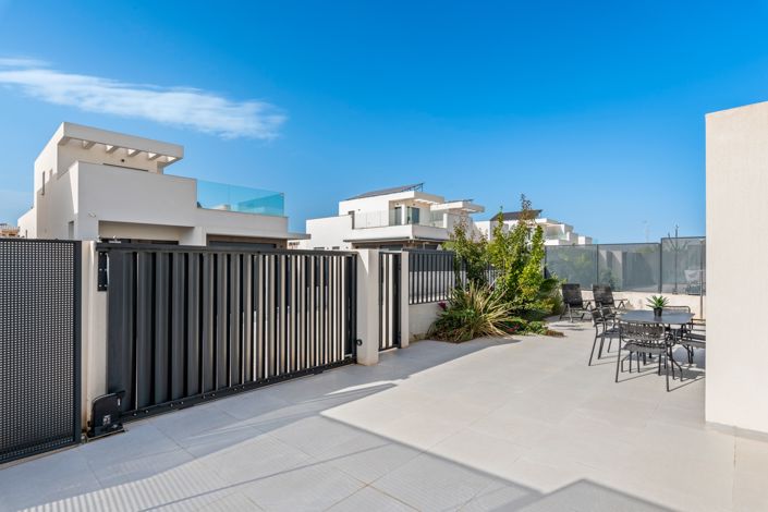 Image No.26-3 Bed Semi-Detached for sale