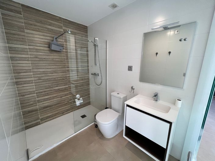 Image No.9-2 Bed Apartment for sale