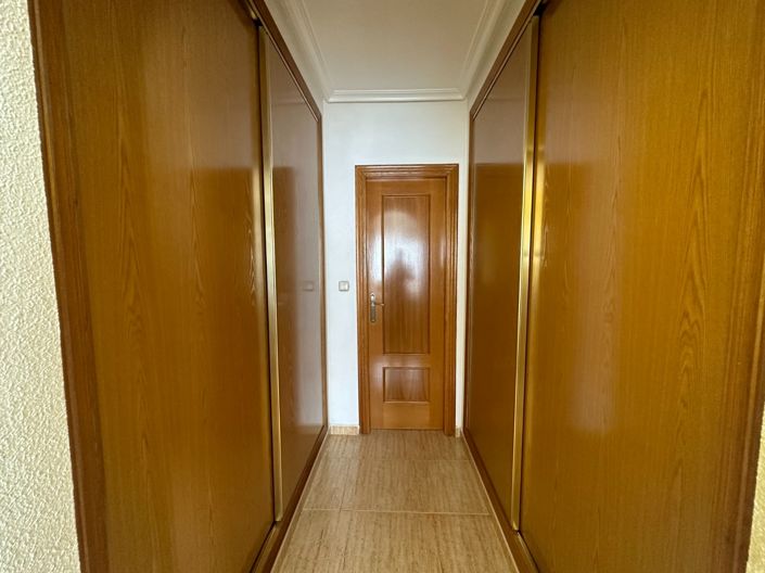 Image No.14-3 Bed Townhouse for sale