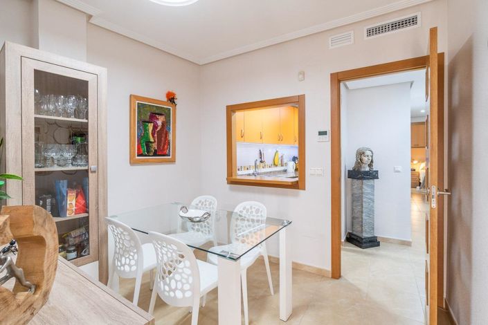 Image No.4-2 Bed Apartment for sale