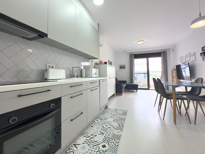 Image No.8-2 Bed Apartment for sale