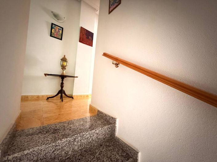 Image No.17-3 Bed Townhouse for sale