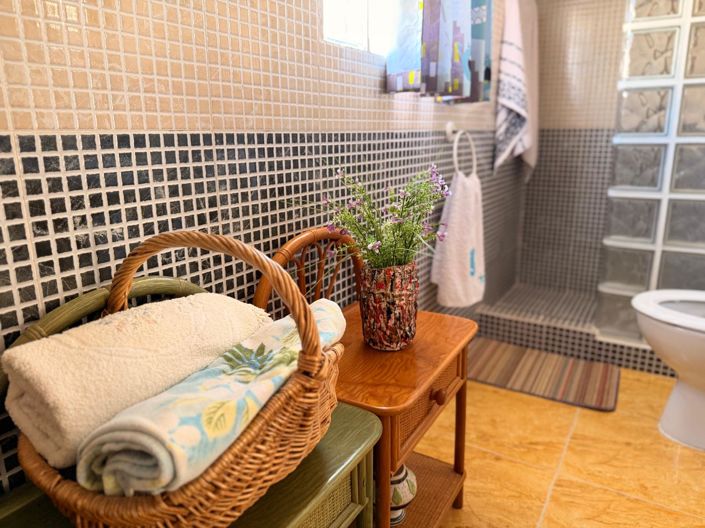 Image No.26-3 Bed Townhouse for sale