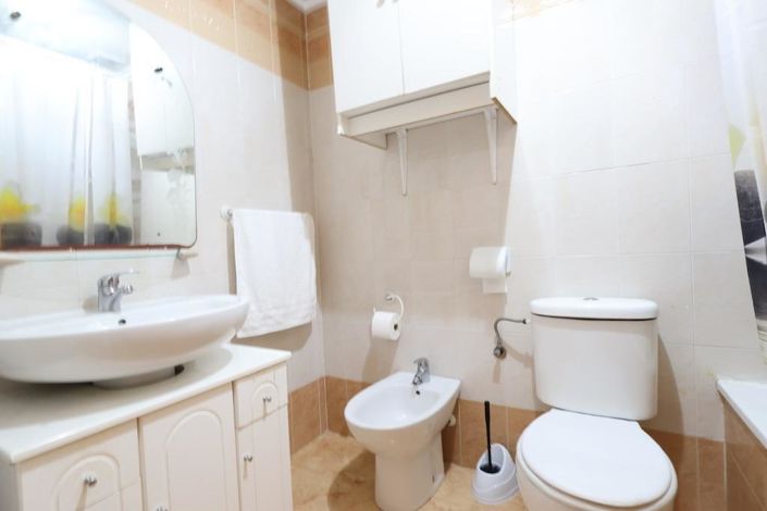 Image No.17-3 Bed Townhouse for sale