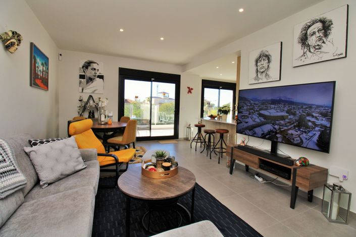 Image No.11-2 Bed Apartment for sale