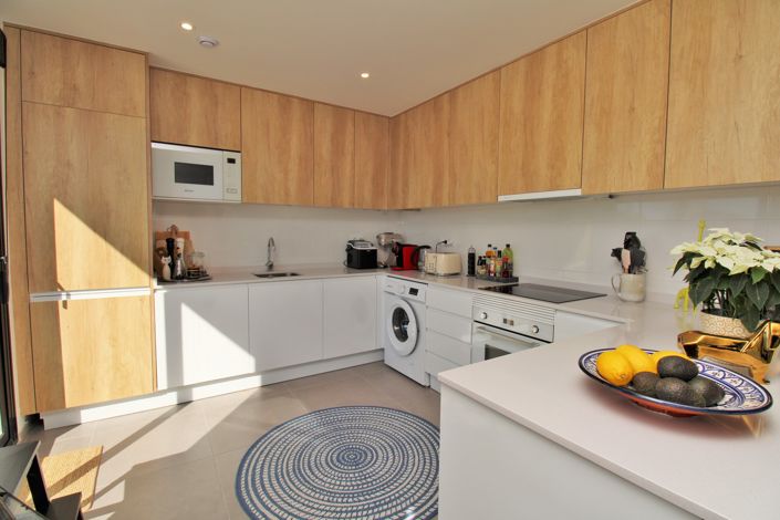 Image No.13-2 Bed Apartment for sale