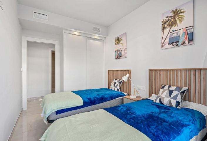 Image No.18-3 Bed Apartment for sale