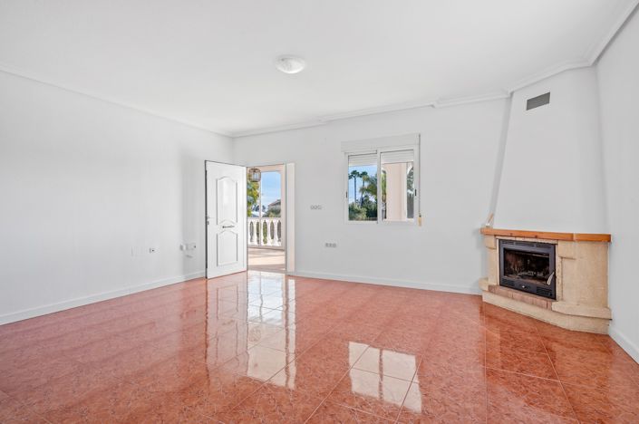 Image No.21-4 Bed Country House for sale