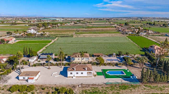 Image No.5-4 Bed Country House for sale