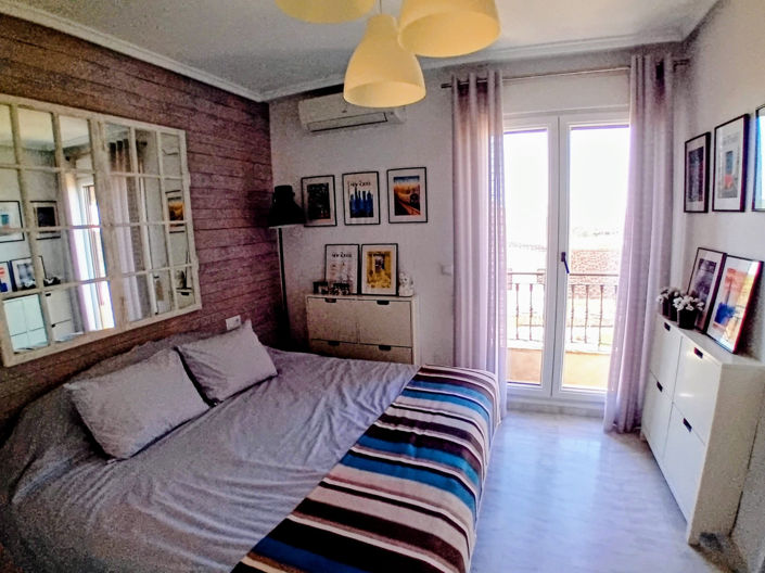 Image No.15-2 Bed Townhouse for sale