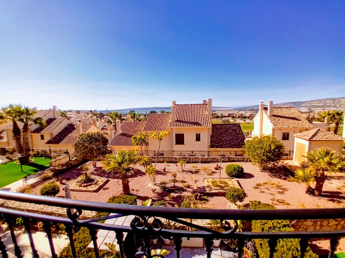 Image No.31-2 Bed Townhouse for sale