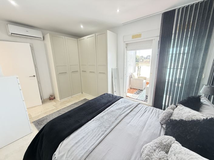 Image No.17-3 Bed Villa for sale