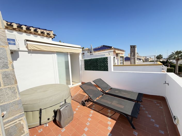 Image No.27-3 Bed Villa for sale