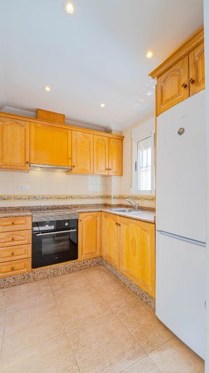 Image No.10-2 Bed Semi-Detached for sale