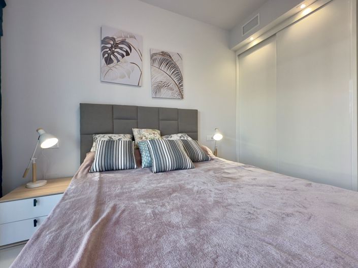 Image No.40-3 Bed Apartment for sale