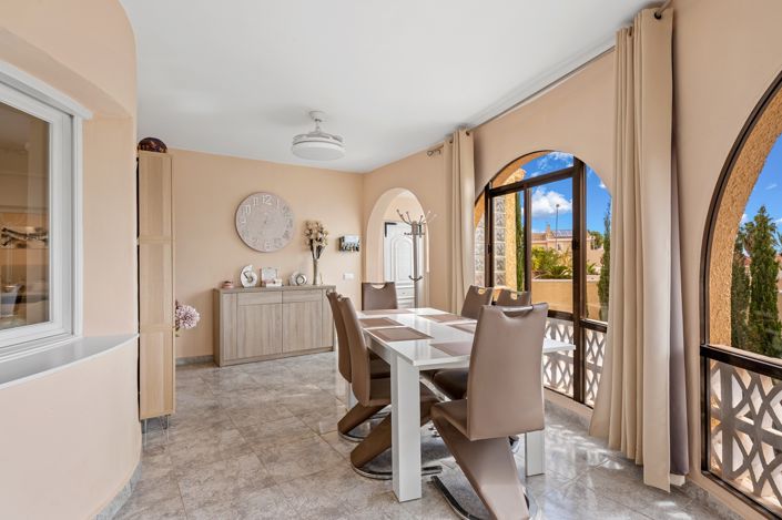 Image No.12-5 Bed Villa for sale