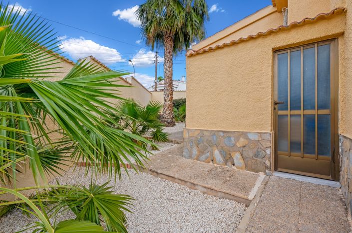 Image No.49-5 Bed Villa for sale