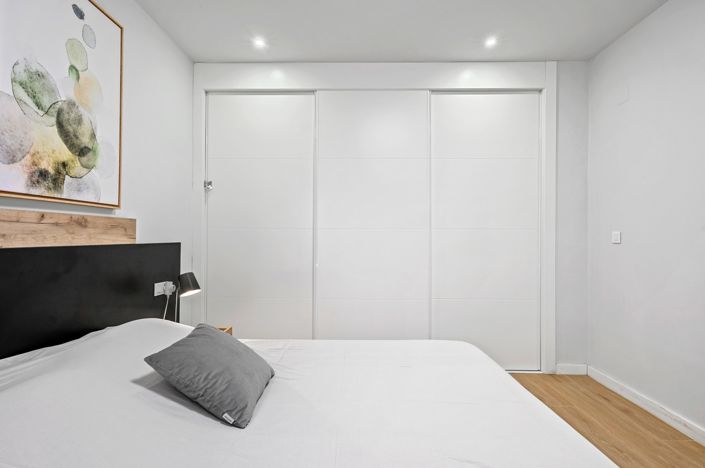 Image No.20-2 Bed Apartment for sale