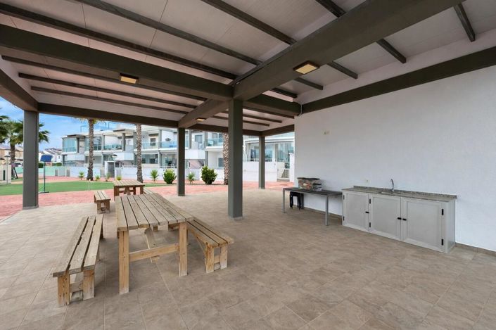 Image No.22-2 Bed Apartment for sale