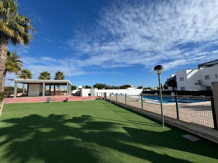 Image No.24-2 Bed Apartment for sale