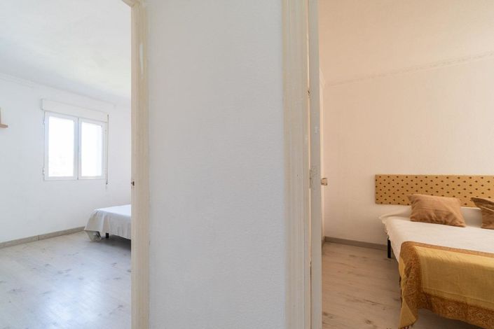 Image No.21-2 Bed Apartment for sale