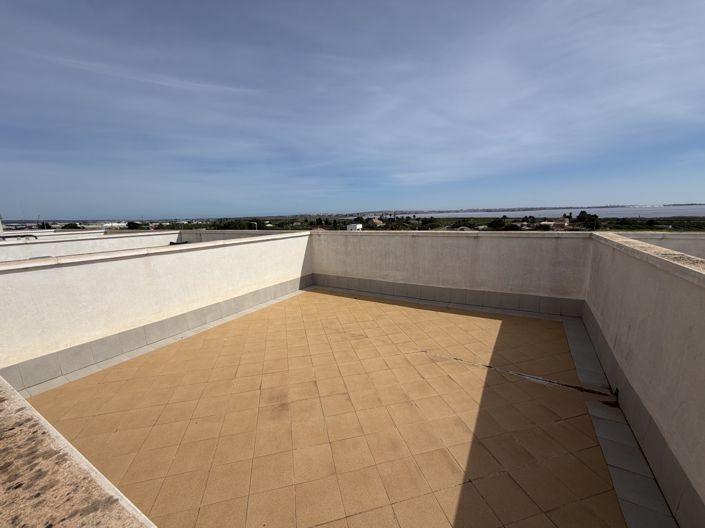 Image No.21-2 Bed Apartment for sale