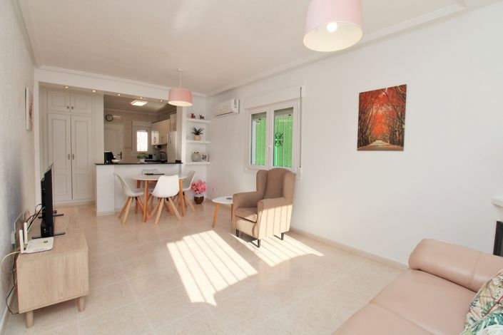 Image No.5-2 Bed Bungalow for sale