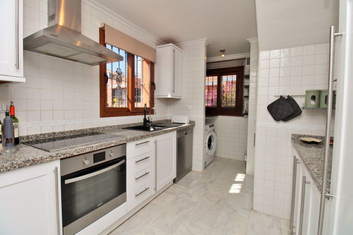 Image No.10-3 Bed Villa for sale