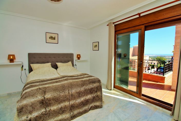 Image No.20-3 Bed Villa for sale