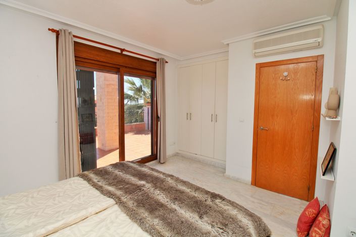 Image No.22-3 Bed Villa for sale